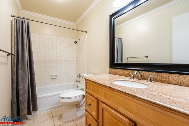 Building Photo - Old Mill Condo | Corner Unit | Desirable Location