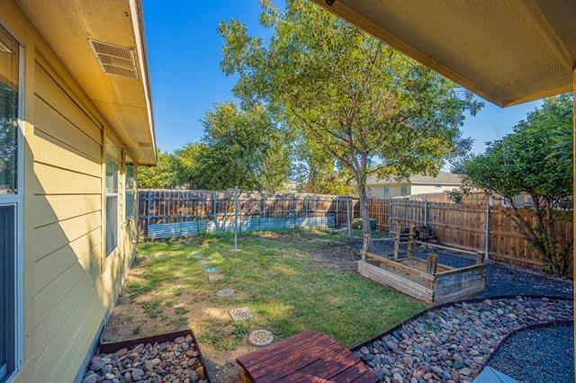 Building Photo - 10008 Chapel Rock Dr