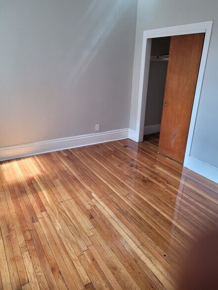 Building Photo - 165 Winthrop Rd