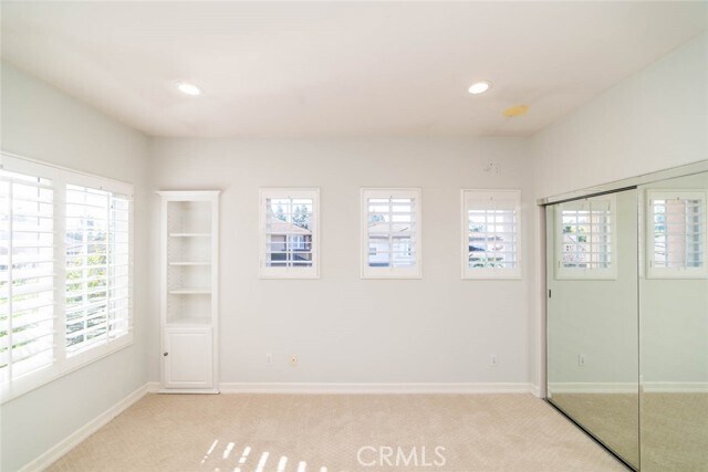 Building Photo - 7 Camellia