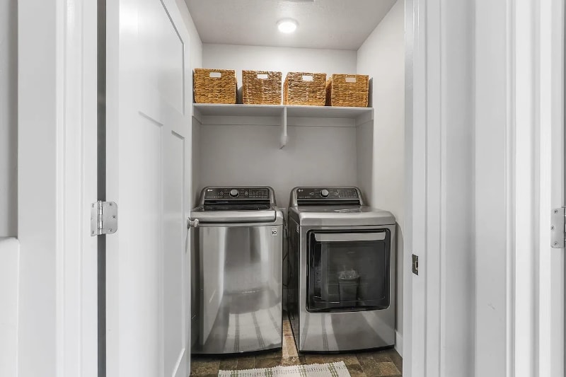 Building Photo - 1540 S 1450 W