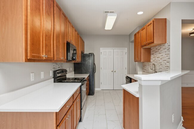 Building Photo - 1813 Willow Branch Ln