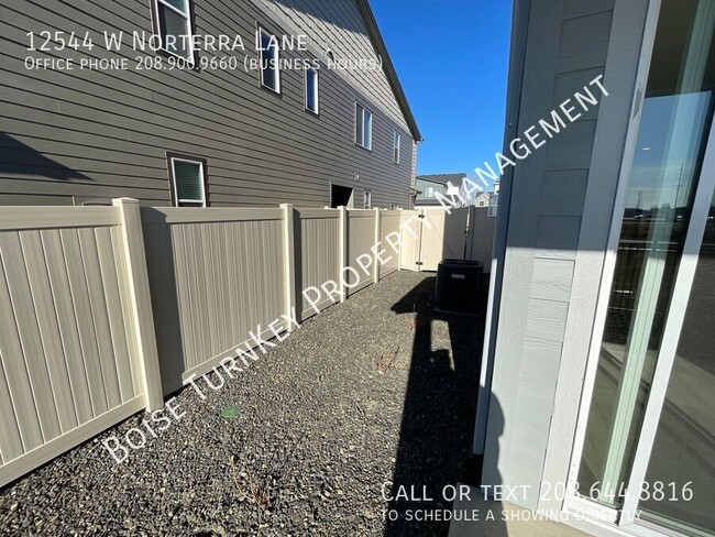 Building Photo - Brand New 3 Bedroom Townhome in Star-$300 ...