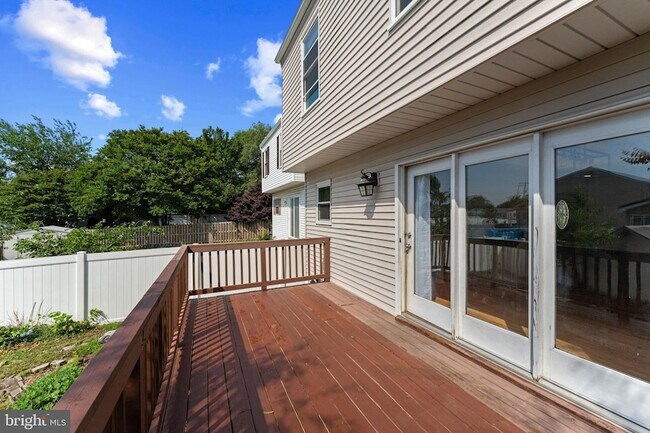 Building Photo - 8561 Skipjack Pl