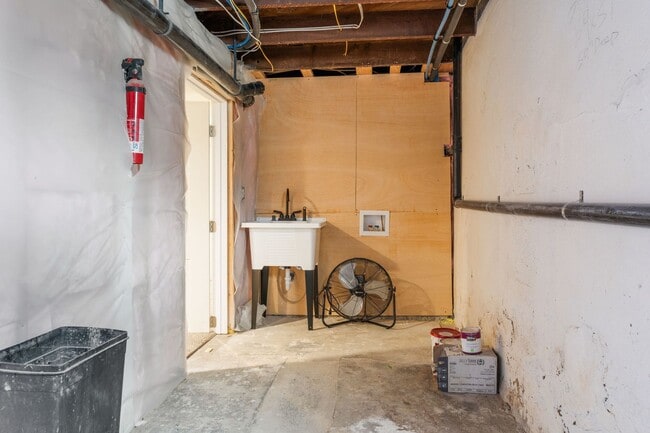 Building Photo - Charming Home in Spokane’s Heart – Unfurnished