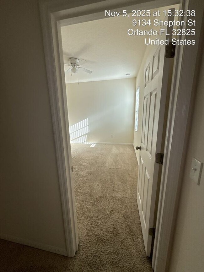 Building Photo - Beautiful Spacious 3 bed 2.5 bath Home in ...