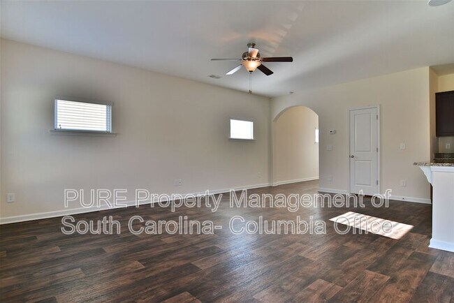 Building Photo - 207 Eagle Park Dr