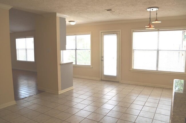 Building Photo - 2439 Colton Hollow Dr