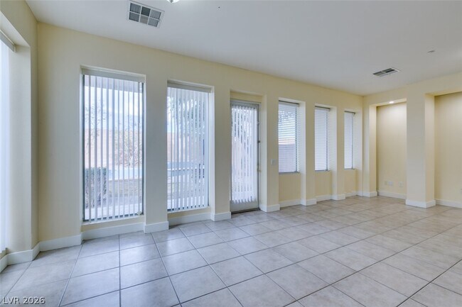 Building Photo - 228 Frapuccino Ave