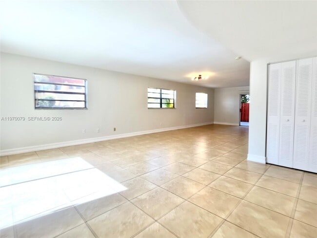 Building Photo - 13725 SW 84th St