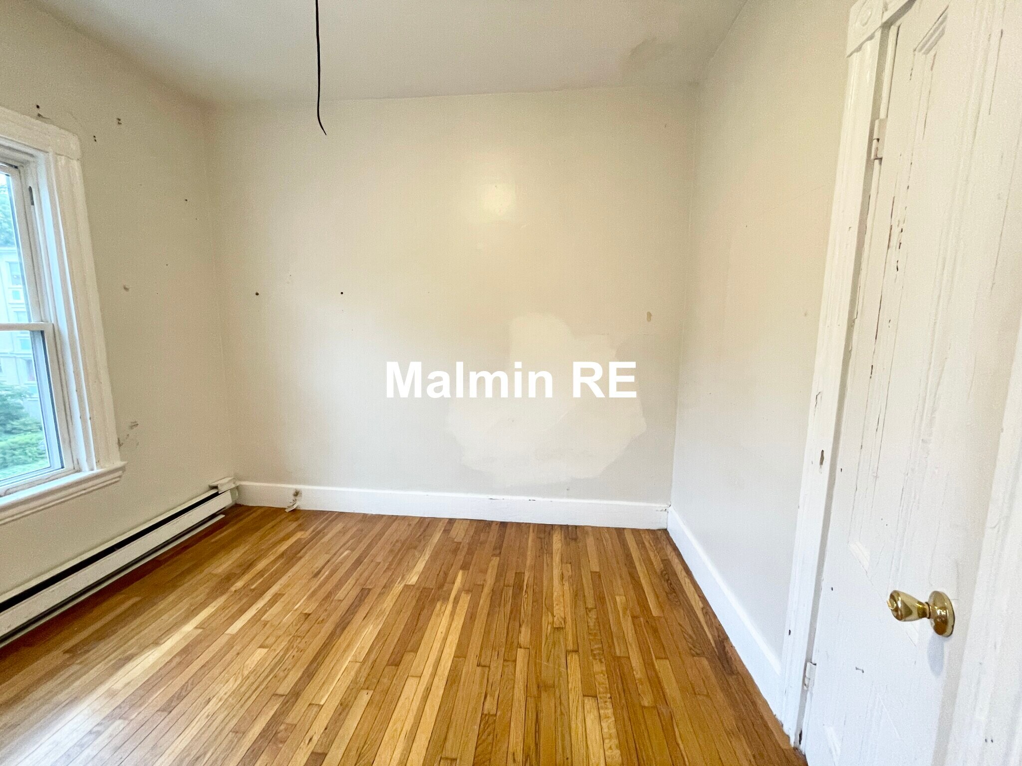 Building Photo - 61 Hillside St