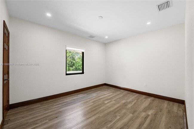 Building Photo - 50 De Leon Dr