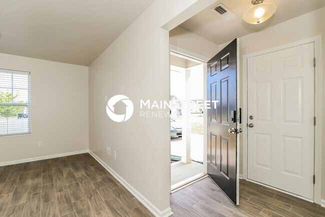 Building Photo - 3 Bedroom Pet-Friendly Home in GIBSONVILLE...