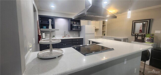 Building Photo - 11 Keystone St