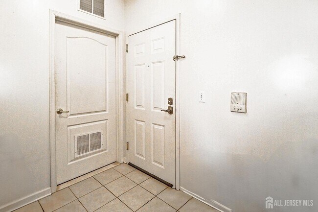 Building Photo - 3223 Edward Stec Blvd