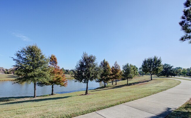 Building Photo - 18731 Waketon Dr