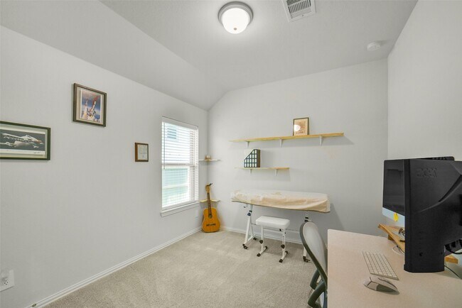 Building Photo - 221 Woods Rose Ct