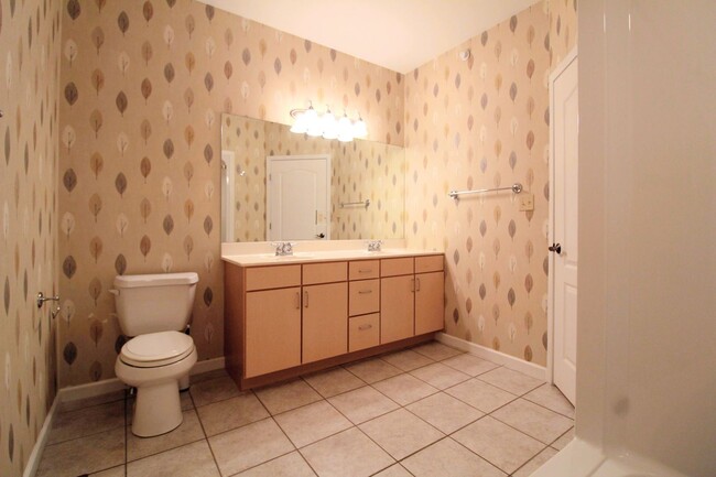 Building Photo - 2 br, 2 bath House - 225 Fountain View