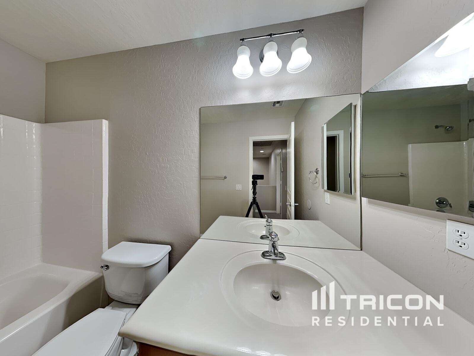 Building Photo - 4650 Ranch House Rd