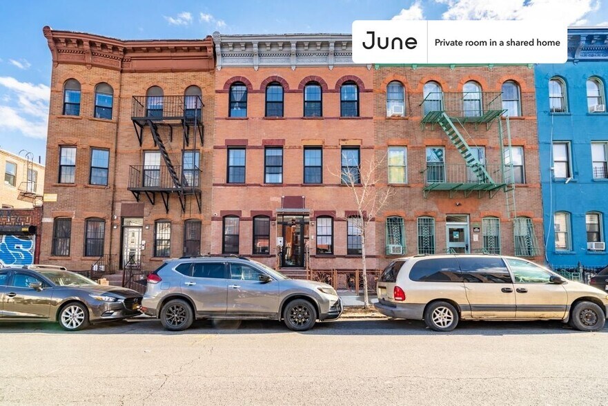 Building Photo - Room in Shared 3 bed/2 bath home in Bushwick