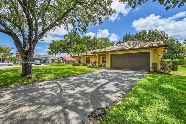 Building Photo - 4745 NW 99th Ln