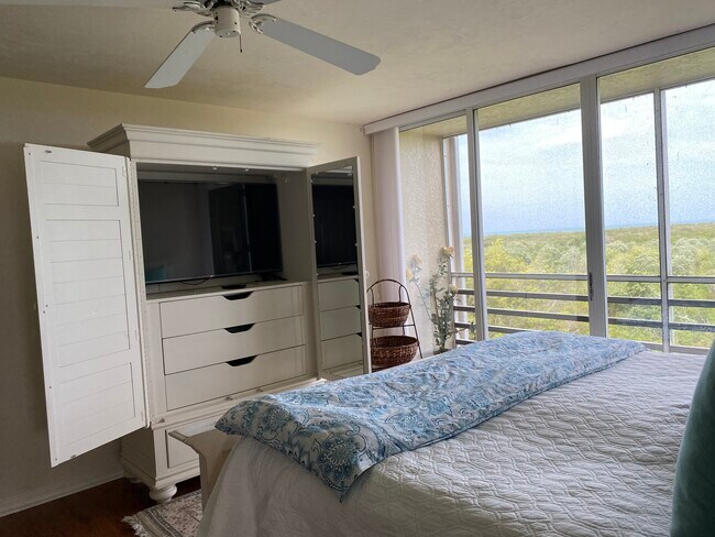 Primary Bedroom - 15171 Cedarwood Ln