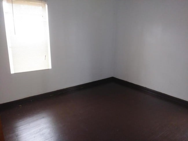 Building Photo - 16025 Nelacrest