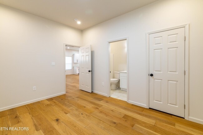 Building Photo - 1422 Beaumont Ave