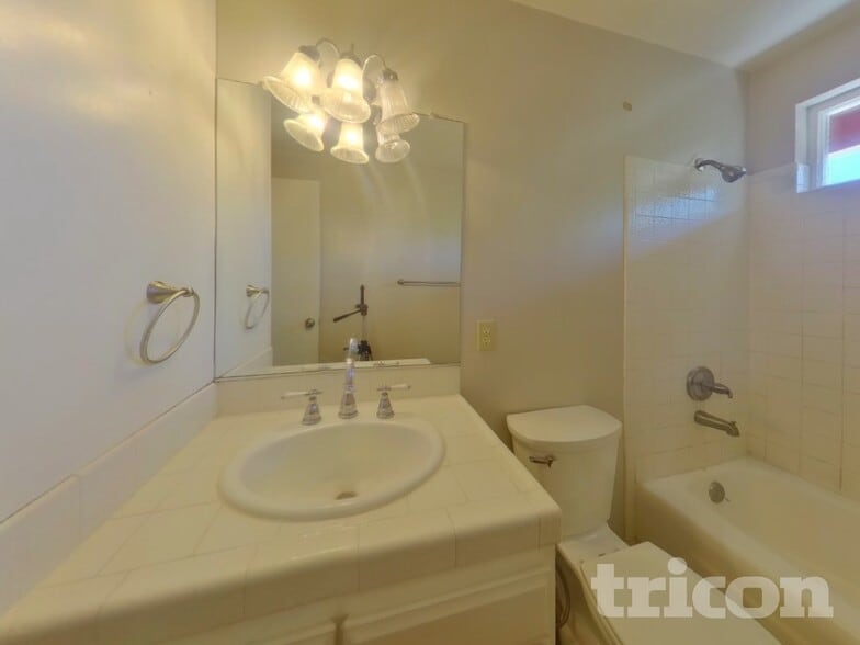 Building Photo - 3670 Renee Way