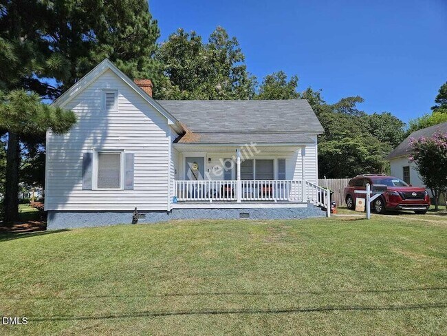 Building Photo - 408 W I St