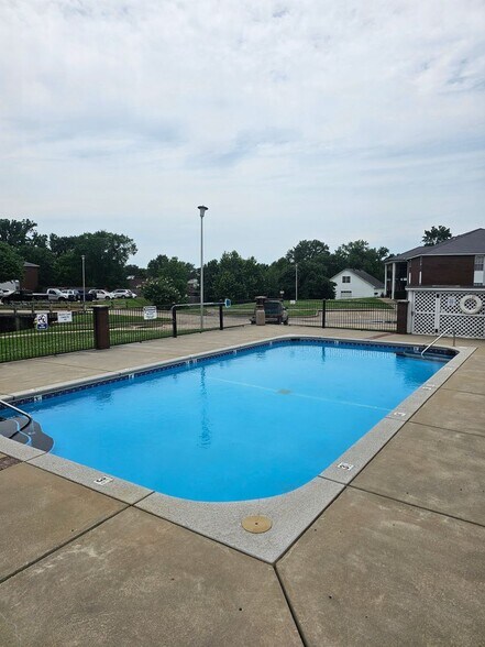 Building Photo - 51 Cedar Creek Ct