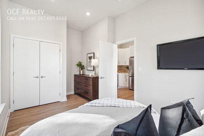 Building Photo - Modern Grays Ferry Apartment