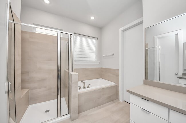 Building Photo - 608 Thornton Rd