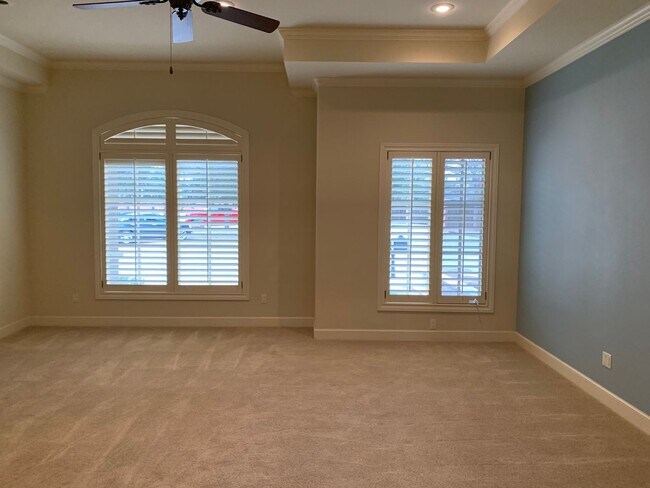 Building Photo - Luxury Garden Home In Tanglewood Terrace!!