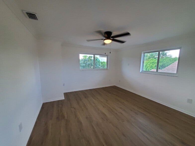 Building Photo - 91 NW 51st Pl
