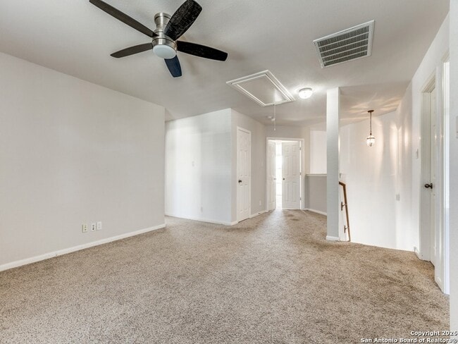 Building Photo - 8514 Espanola Dr