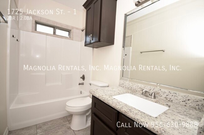 Building Photo - Weslaco Apartment for Rent - Westgate Vill...