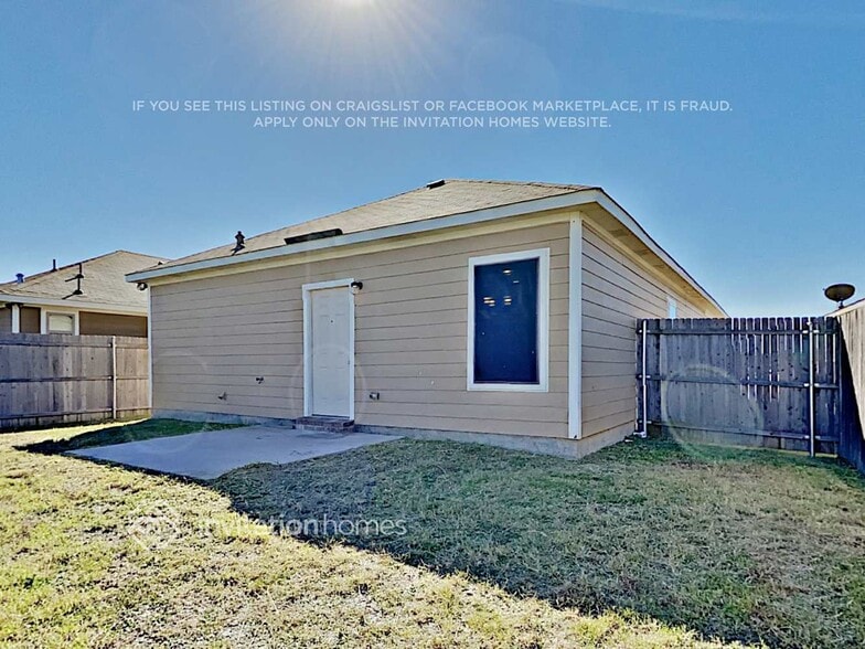 Building Photo - 1833 Wickham Dr