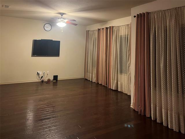 Building Photo - 1933 Velarde Rd