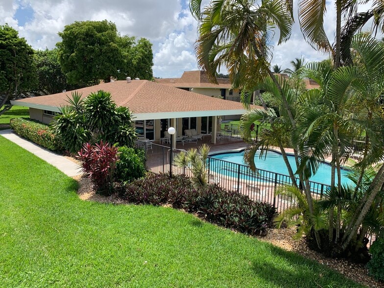 Clubhouse - 1301 NW 12th Ave