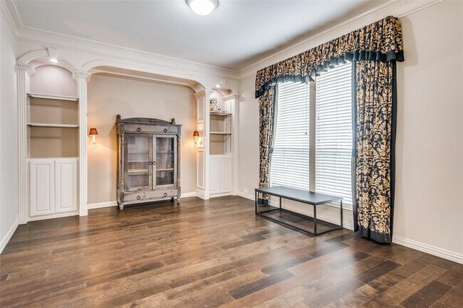 Building Photo - 8412 Greystone Ct