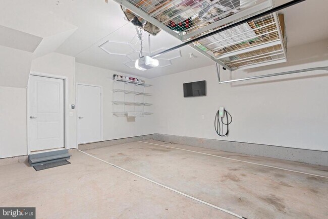 Building Photo - 5284 Ridgeview Retreat Dr