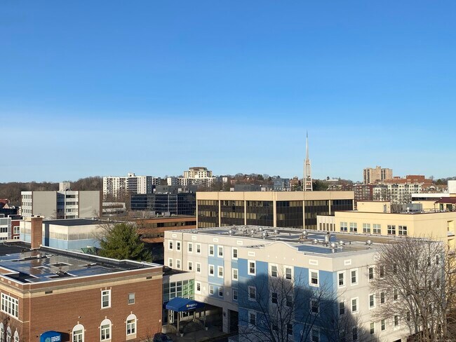 Building Photo - 104 North St