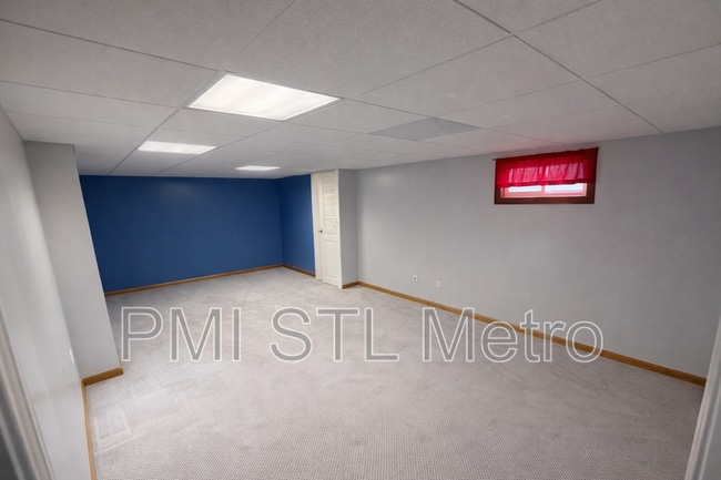 Building Photo - 3900 Randhall Dr