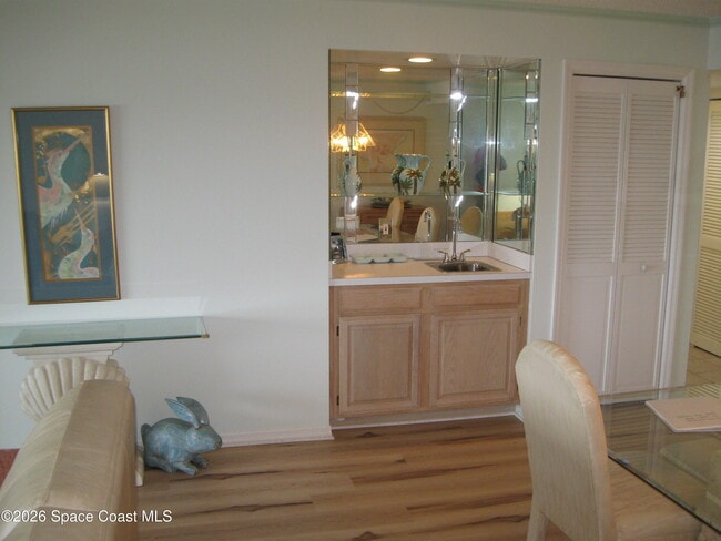 Building Photo - 630 S Brevard Ave