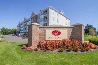 Building Photo - Condo unit 2BR 2 Baths 55+ and older