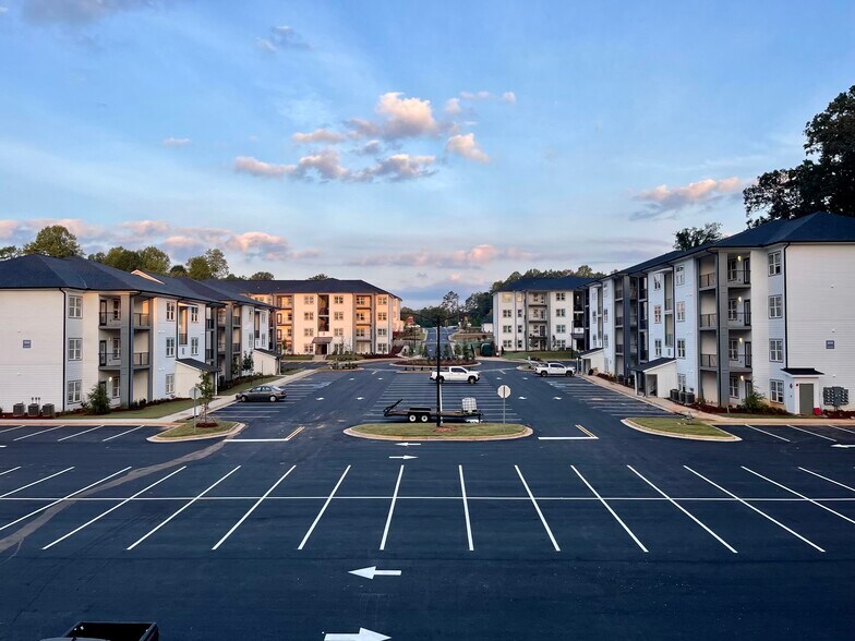 Villas at Old 441 728 US441 BUS Hwy Demorest GA 30535 Apartment Finder