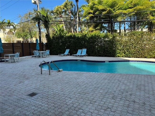 Building Photo - 555 Crandon Blvd