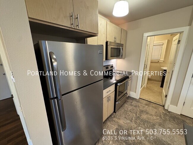 Building Photo - 6533 S Virginia Ave