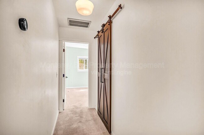 Building Photo - 3057 Otto Dr